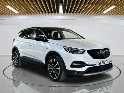 Second-hand Vauxhall Grandland X Ultimate 130 CP (95 kW) 2021 Alb SUV