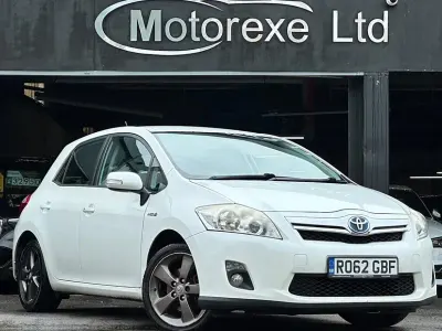 Used Toyota Auris Hybrid