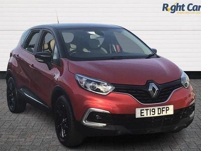 Used Renault Captur Iconic 90 HP (66 kW) 2019 Flame red/black  SUV
