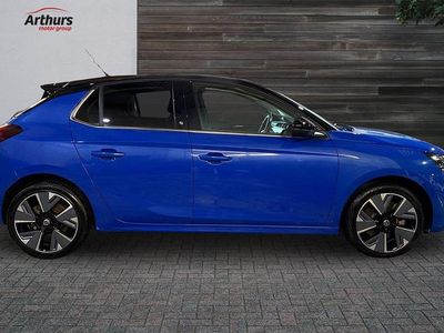 Used Vauxhall Corsa-e Elite 98 kW (134 HP) 2021 Blue Hatchback