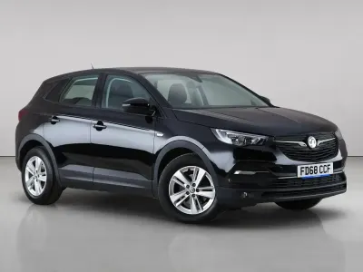 Used Vauxhall Grandland X S 131 HP (96 kW) 2019 Black SUV