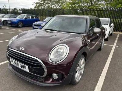 Begagnad Mini Cooper Clubman 136 HK (100 kW) 2015 Röd Kombi