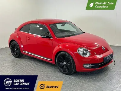 Usado VW Beetle Sportline 140 HP (102 kW) 2015 Vermelho Citadino