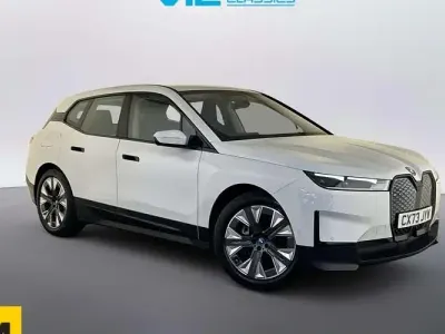 Usado BMW iX Sport Line 239 kW (326 CV) 2023 Blanco SUV
