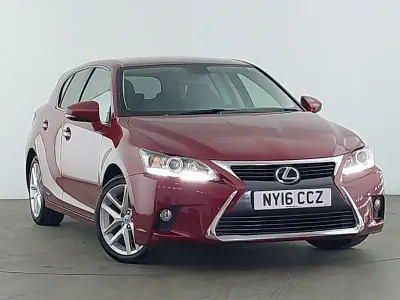 Used Lexus CT200h 136 HP (100 kW) 2016 Red Hatchback