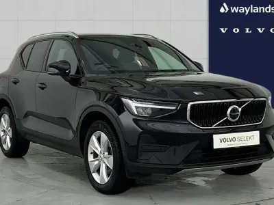 Used Volvo XC40 Core 161 HP (118 kW) 2025 Black SUV