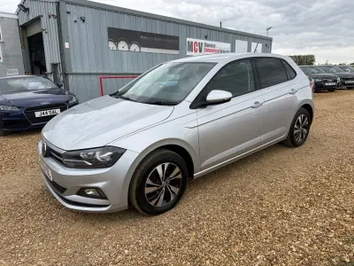 Usado VW Polo Match 95 HP (69 kW) 2020 Prateado Citadino