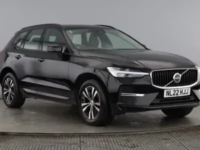 Usado Volvo XC60 Momentum 194 HP (142 kW) 2022 Preto SUV