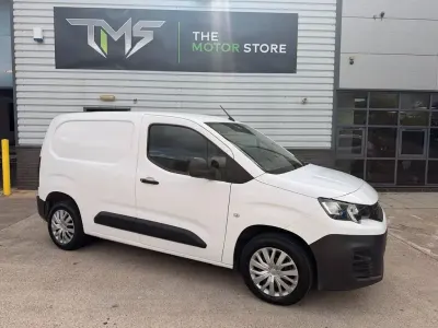 Used Peugeot Partner 2020 White MPV