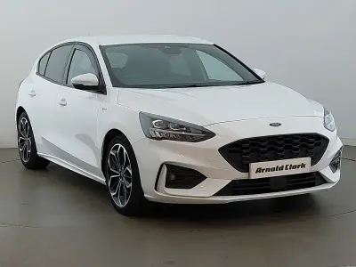 Used Ford Focus ST-Line X 125 HP (91 kW) 2022 White Hatchback