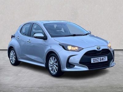 Silver Used 2021 Toyota Yaris Hybrid Hatchback | £12,999 (Good price)