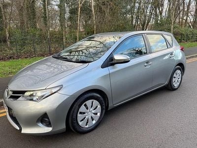 Used 2013 Toyota Auris Active | £4,185 (Fair price)