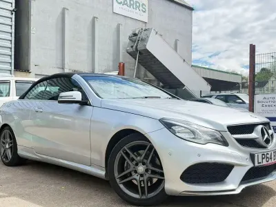 Käytetty Mercedes E220 AMG 2015 Hopea Avoauto