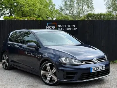 Begagnad VW Golf VII R 300 HK (220 kW) 2016 Halvkombi