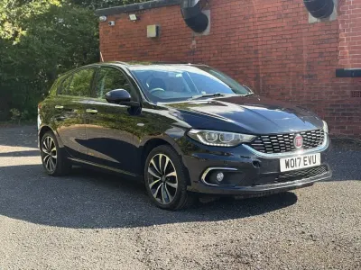 Used Fiat Tipo Lounge 95 HP (69 kW) 2017 Black Hatchback