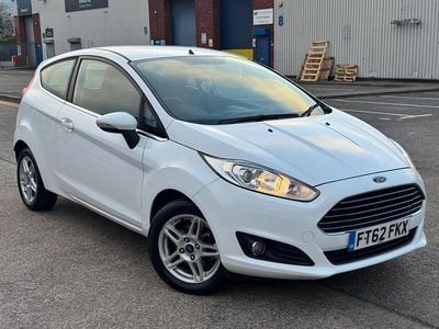 Used Ford Fiesta Zetec 2012 White Hatchback