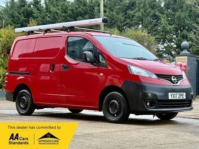 Used Nissan NV200 Acenta 2017 Red MPV