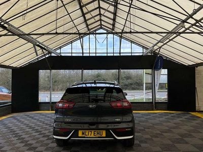 Used Kia Niro 141 HP (103 kW) 2017 Grey SUV