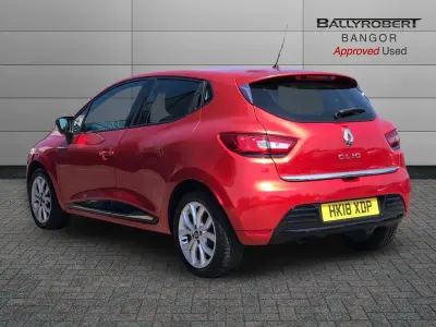 Used Renault Clio Dynamique 75 HP (55 kW) 2018 Red Hatchback