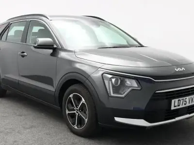 Neu Kia Niro 2025 Grau SUV