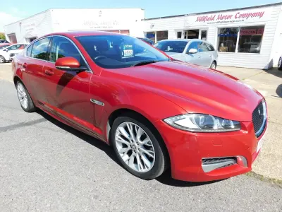 Used Jaguar XF 190 HP (139 kW) 2012 Red Sedan