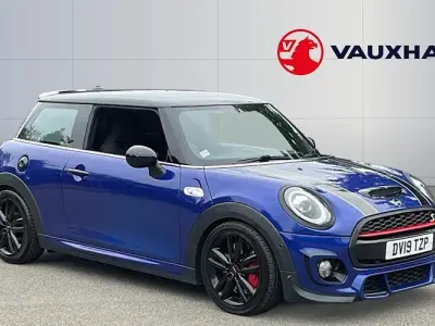 Used Mini Cooper S Sport 192 HP (141 kW) 2019 Blue Hatchback