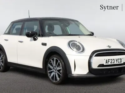 Used Mini Cooper Classic 134 HP (98 kW) 2023 White Hatchback