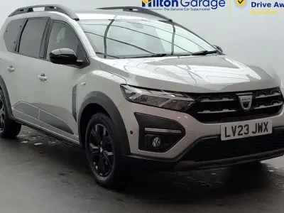 Used Dacia Jogger Extreme 110 HP (80 kW) 2023 Grey MPV