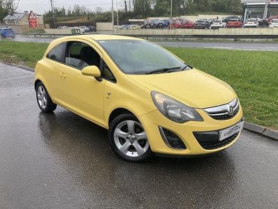 Used Vauxhall Corsa 100 HP (73 kW) 2014 Yellow Hatchback