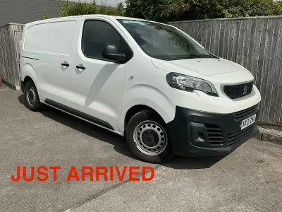 Used Peugeot Expert 2021 White Van