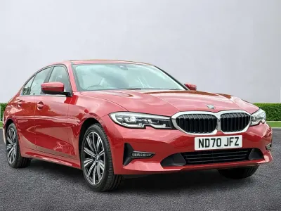 Usado BMW 330e Comfort Edition 2020 Vermelho