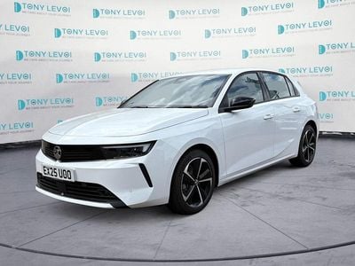 White New 2025 Vauxhall Astra S Hatchback | £19,995 (Super price)