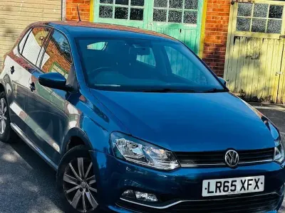 Used VW Polo SE 90 HP (66 kW) 2015 Blue Hatchback