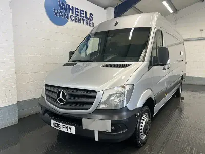 Używany Mercedes Sprinter 140 KM (102 kW) 2018 Biały Van