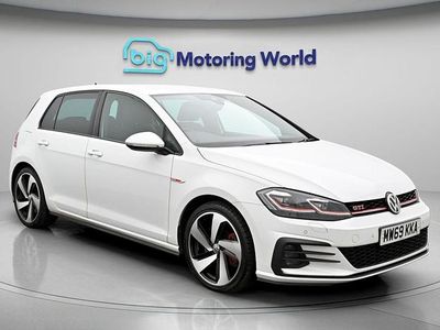 Używany VW Golf VII GTI 241 KM (177 kW) 2019 Biały Hatchback