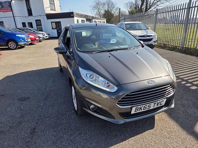 Used Ford Fiesta Zetec 2015 Grey Hatchback