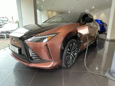 Nuevo Lexus RZ 500e 11 kW (15 CV) 2026 Marrón SUV