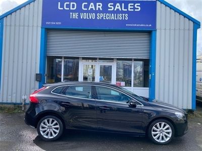 used Volvo V40 2.0 D3 SE LUX NAV 5d 148 BHP