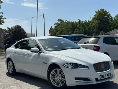 Used Jaguar XF Luxury 200 HP (147 kW) 2014 White Sedan