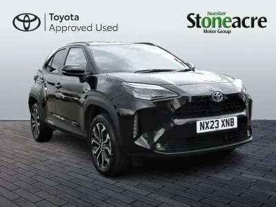 Second-hand Toyota Yaris Hybrid Design 2023 Negru Hatchback