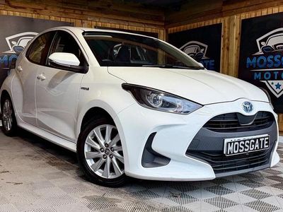 Used Toyota Yaris Hybrid 2021 White Hatchback