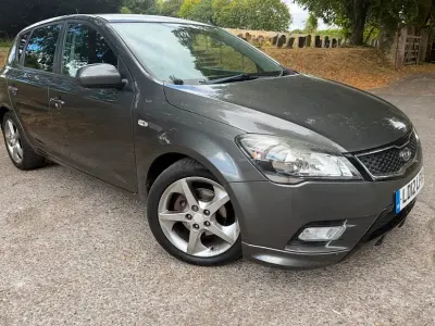 Used Kia Ceed 113 HP (83 kW) 2012 Grey Hatchback