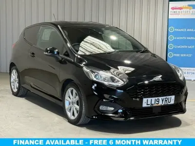 Usado Ford Fiesta Sport 120 HP (88 kW) 2019 Preto Citadino