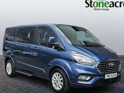 Used Ford Tourneo Custom Titanium 131 HP (96 kW) 2018 Blue Van