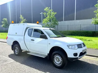 Begagnad Mitsubishi L200
