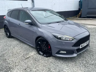 Gebraucht Ford Focus ST 2017 Grau Kleinwagen
