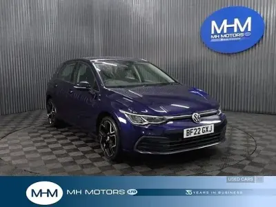 Used VW Golf VIII Life 115 HP (84 kW) 2022 Blue Hatchback