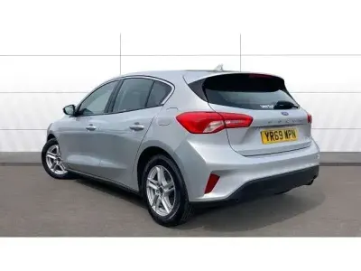 Używany Ford Focus Zetec 120 KM (88 kW) 2019 Srebrny Hatchback