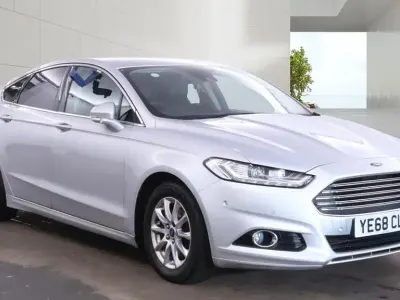 Used Ford Mondeo Titanium 180 HP (132 kW) 2018 Moondust silver Hatchback