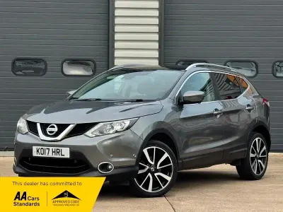 Used Nissan Qashqai Tekna 110 HP (80 kW) 2017 Grey SUV